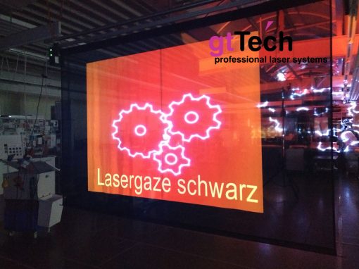 Lasergaze-schwarz_Video-Beamer_GT-TECH-DMX-Motorleinwand